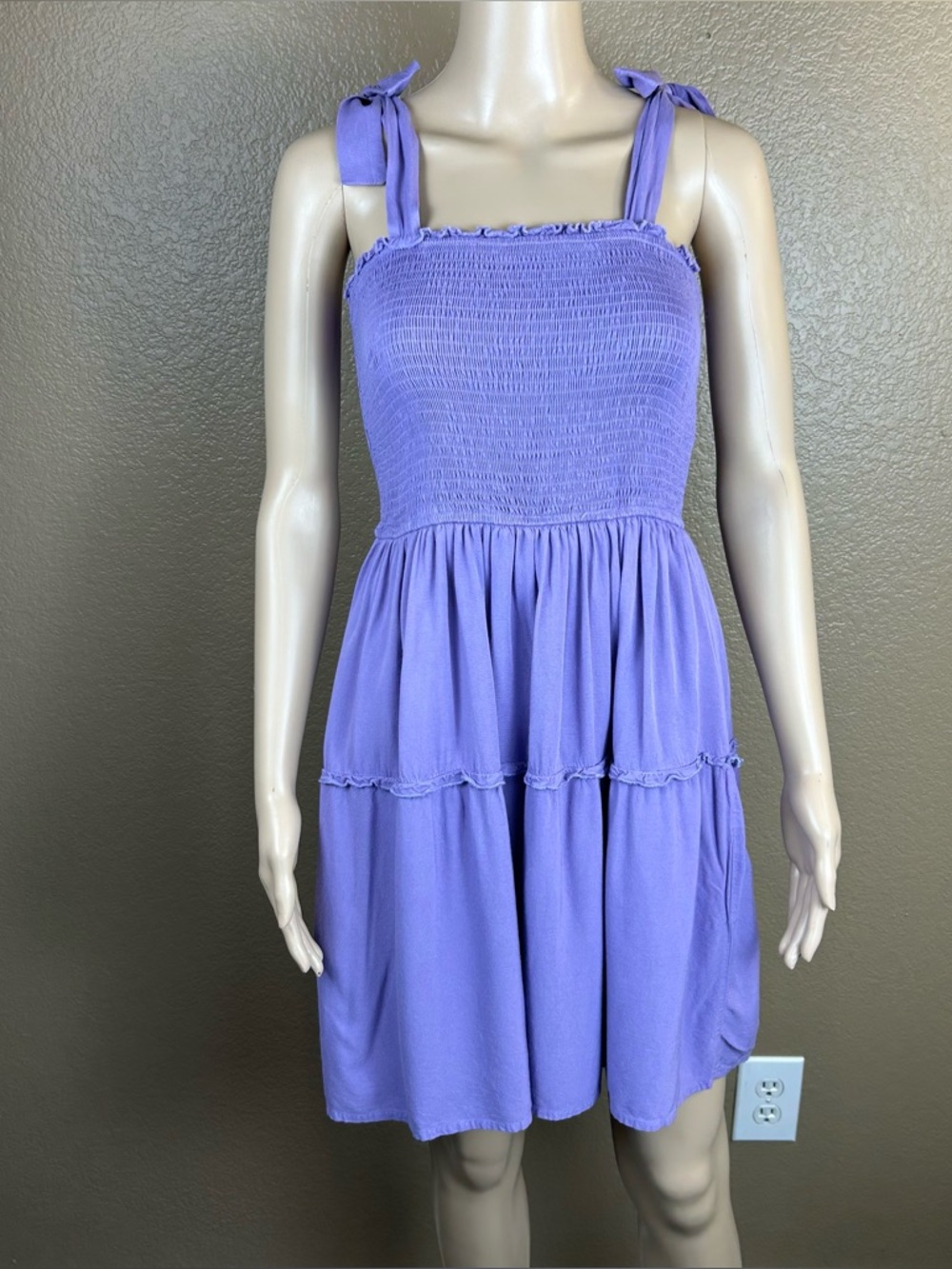 ZESICA Lavender Smocked Tiered Dress M Tie Strap